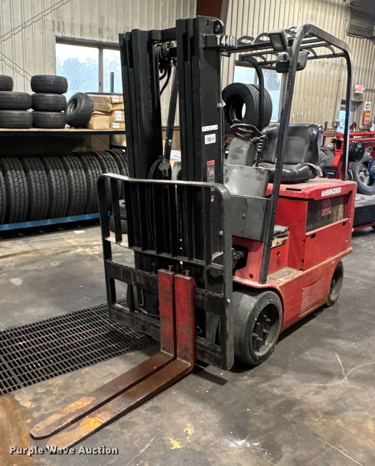 Raymond 470-C60TT forklift - EH7477