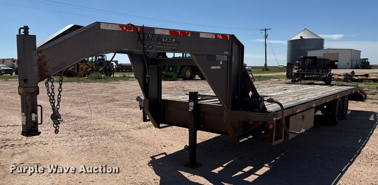 2008 Diamond C equipment trailer - EP0538