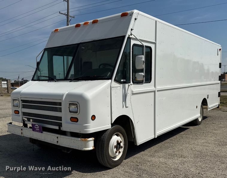 2003 Freightliner Utilimaster delivery truck - ER0064