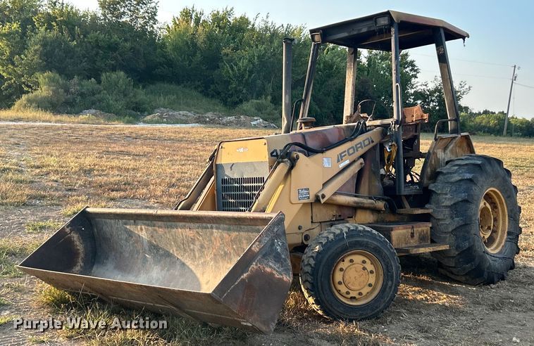 Ford 455D landscape tractor - ET3170