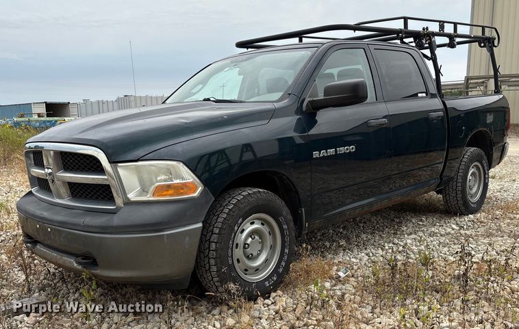 2011 Dodge Ram 1500 Crew Cab pickup truck - ET4519