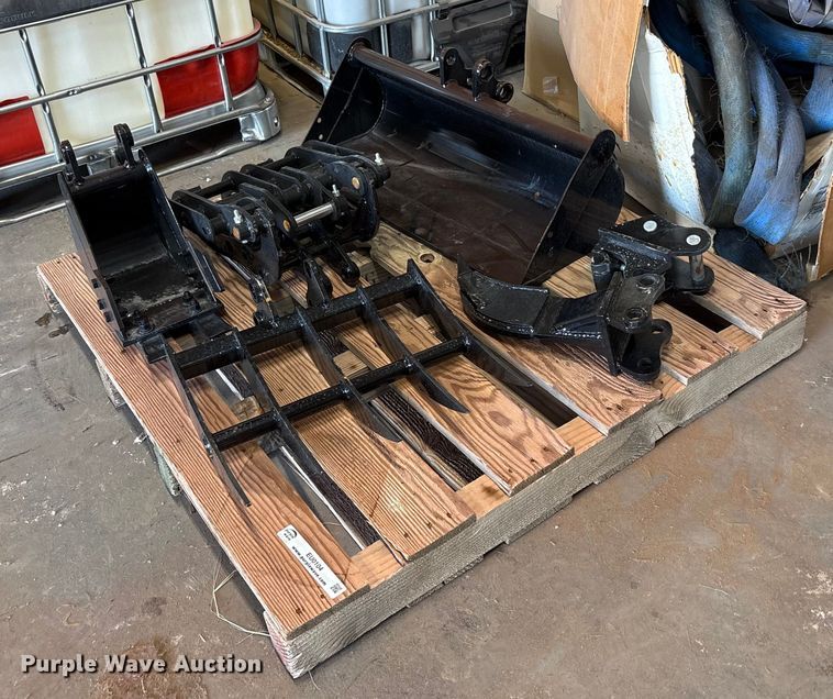 Mini excavator attachments - EU0104