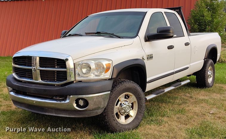 2007 Dodge Ram 2500 Big Horn Quad Cab pickup truck - IP9703
