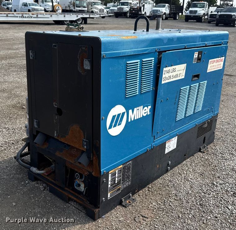 2011 Miller Big Blue Air Pak welder/generator - NU9586