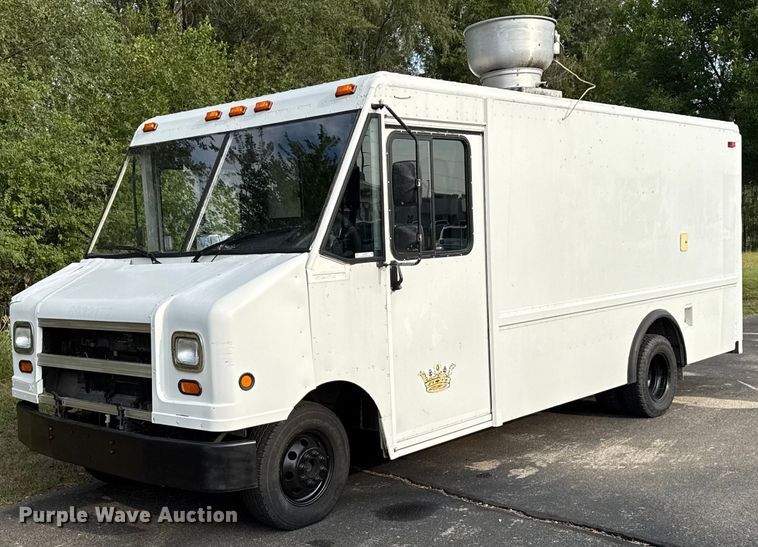 2006 Ford E450 food truck - OJ9929