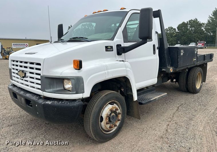 2009 Chevrolet C4500 flatbed truck - DT6341