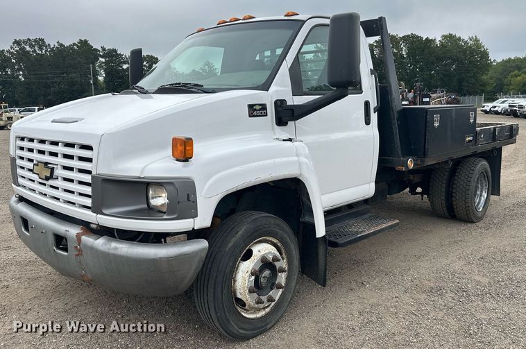 2009 Chevrolet C4500 flatbed truck - DT6347