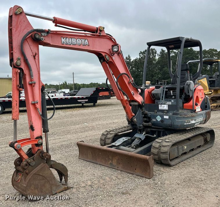 2011 Kubota KX121-3ST mini excavator - DT6350