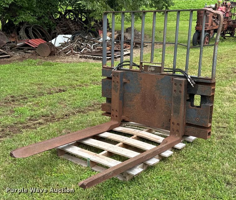 1990 John Harder CLS telehandler forks - DU9829