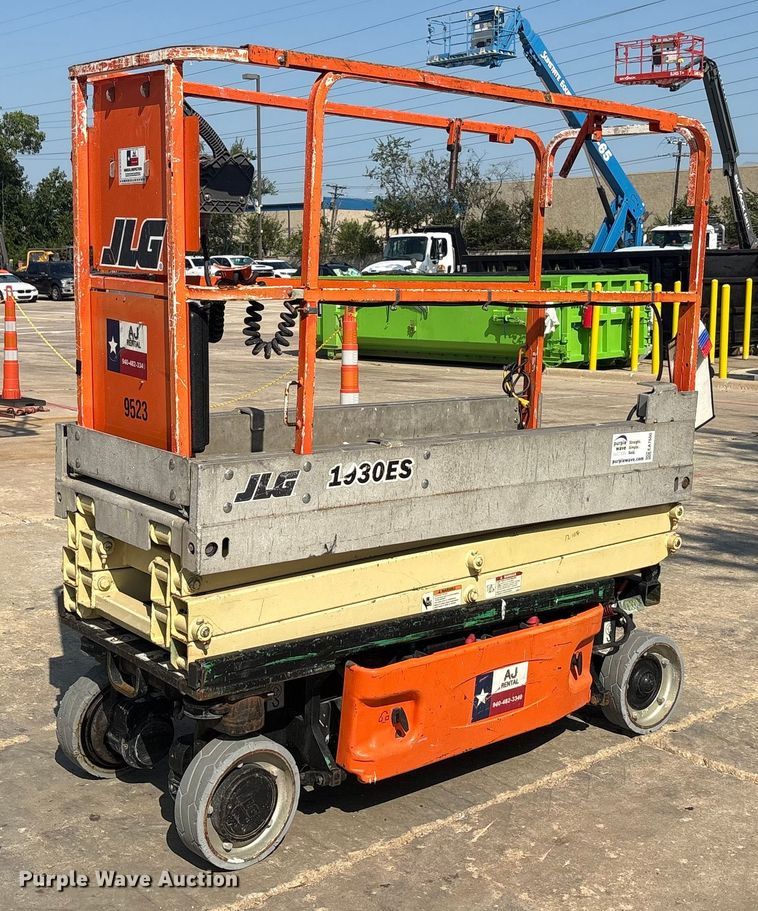 2011 JLG 1930ES scissor lift - EA7500