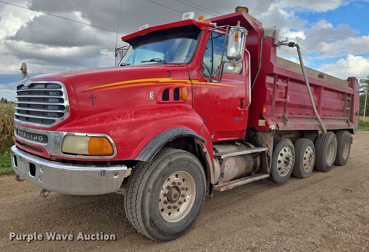 2004 Sterling LT dump truck - EB1052