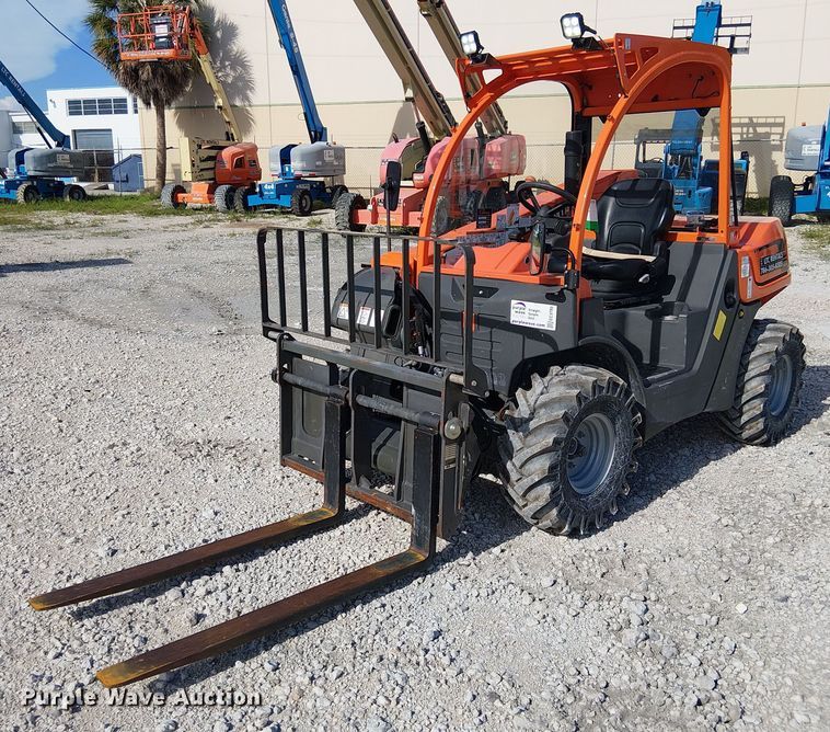 2023 JLG 3013 telehandler - EC3789