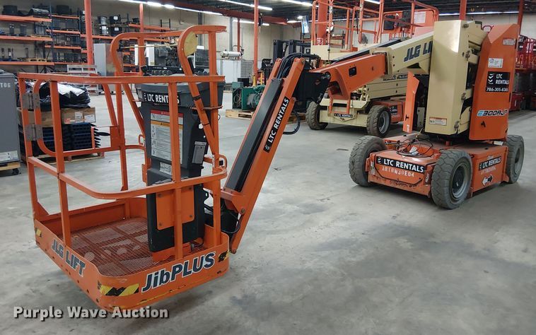 2022 JLG E300AJP boom lift - EC3816