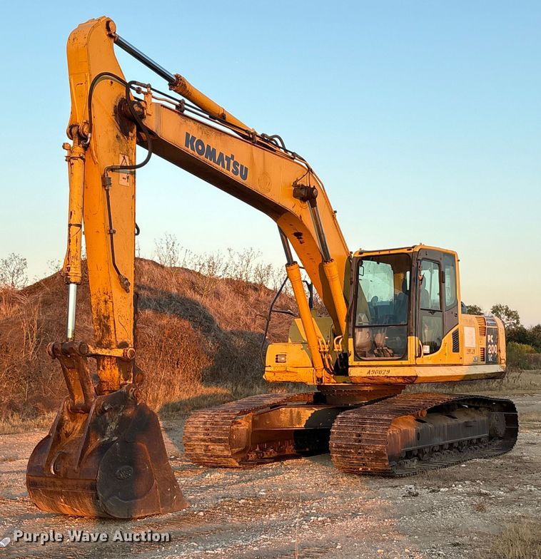 2011 Komatsu PC200LC-8 excavator - ED5857