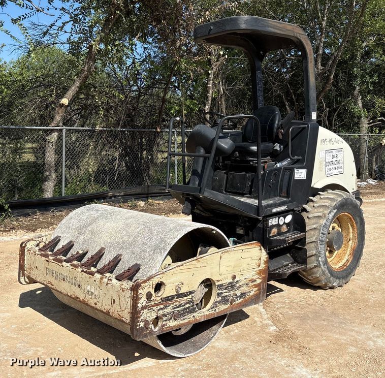 2004 Ingersoll Rand SD-45D single drum vibratory roller - ED5864