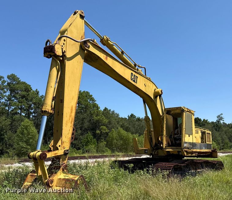 1986 Caterpillar 235B excavator - ED5894