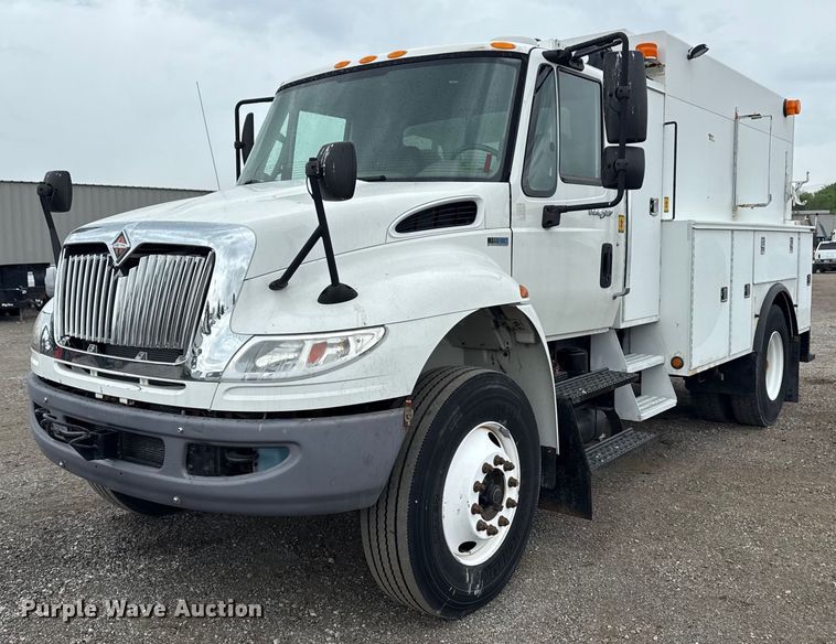 2012 International 4400 utility / service truck - EG5803