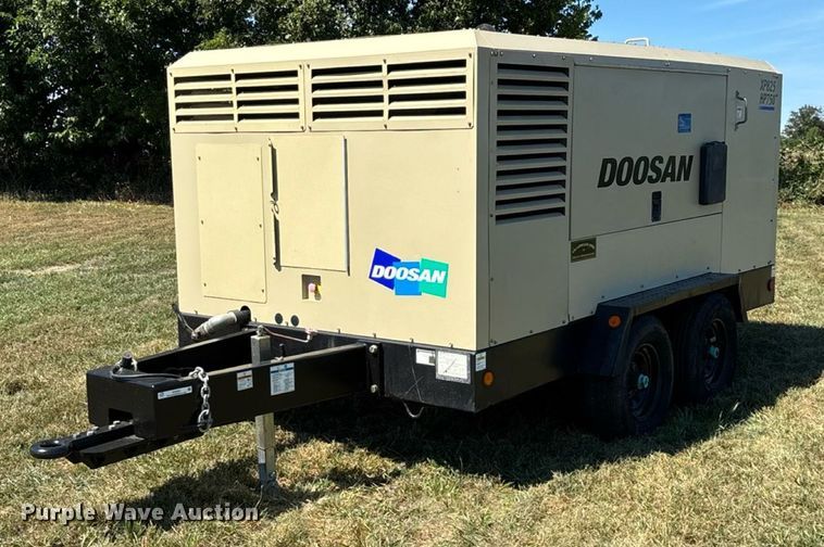 2021 Doosan XP825 HP750 air compressor - EN3631