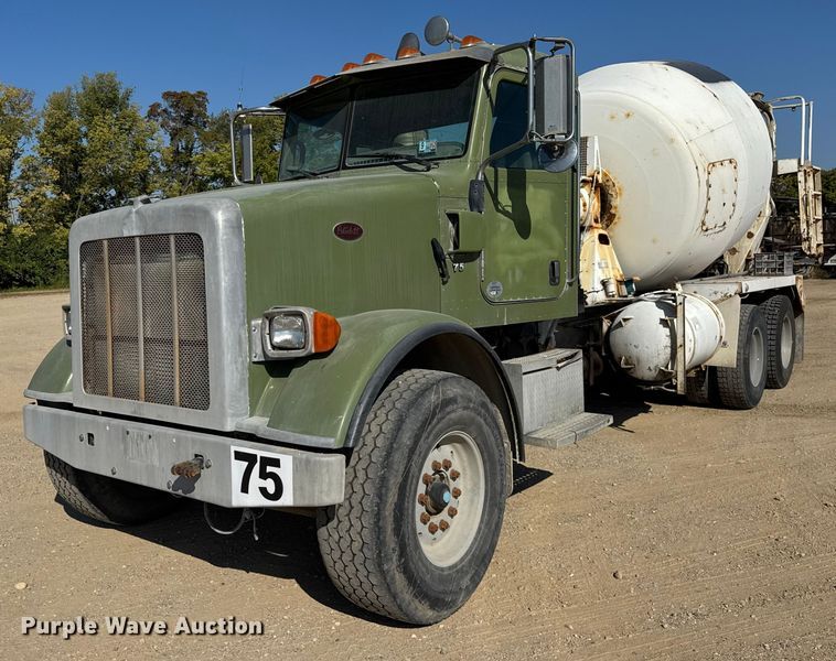 2011 Peterbilt 365 ready mix truck - ER0056