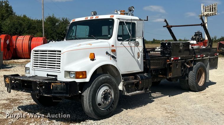 1993 International 4900 reel truck - ET3149