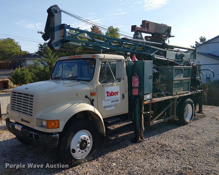 1995 International 4700 drilling rig truck - EU2507