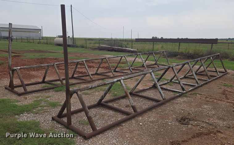 (2) pipe racks - EU3668