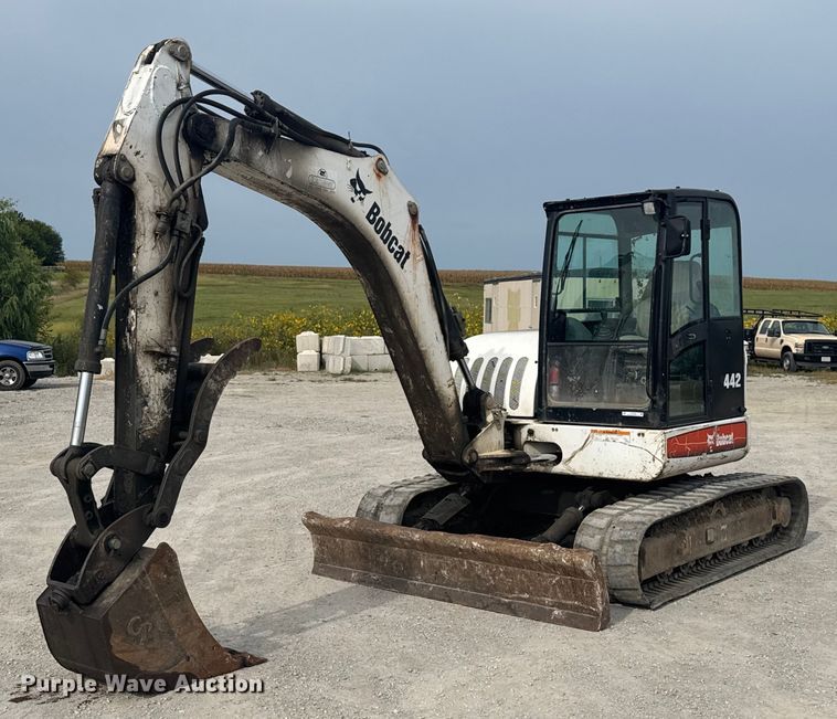 2006 Bobcat  442C  mini excavator - EV1755