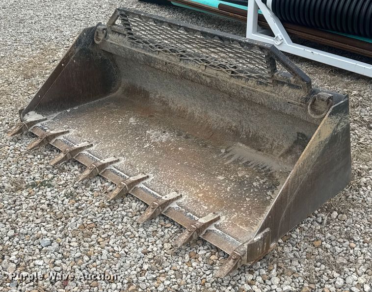 Bobcat 80 Severe Duty Skid steer bucket - EV1825