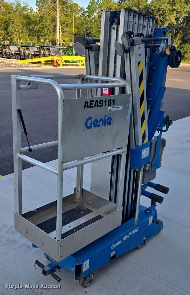 2020 Genie AWP-30S vertical lift - FB9471
