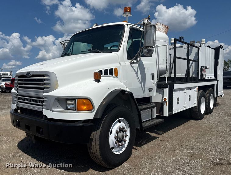 2007 Sterling Acterra lube truck - NU9550