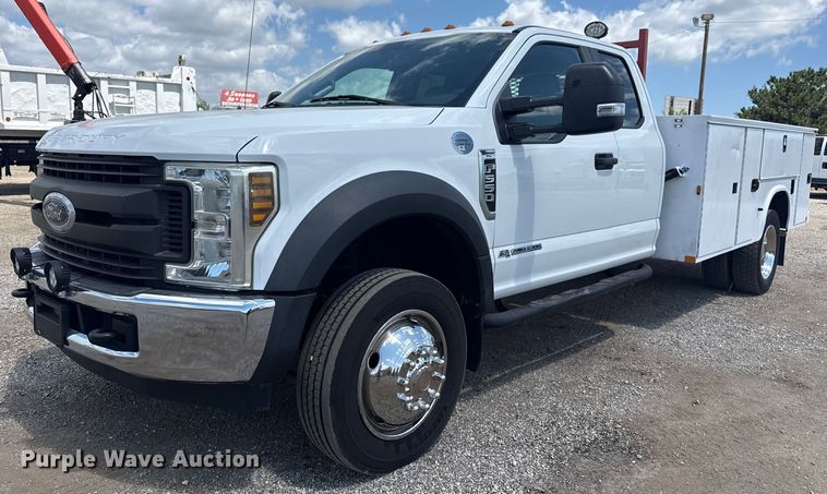 2019 Ford F550 Super Duty utility / service truck - NU9562