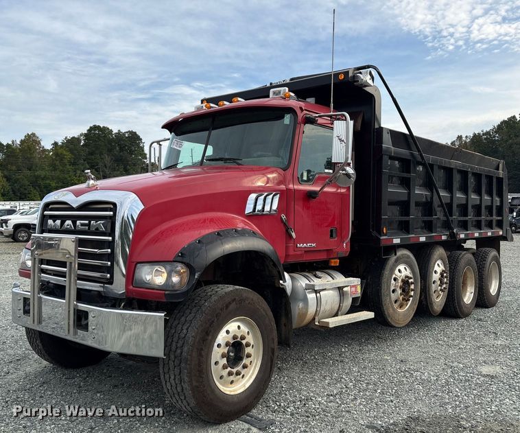 2007 Mack CTP713 dump truck - YA0851