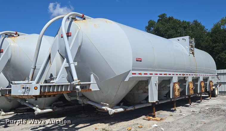 2022 Gallegos pneumatic dry bulk trailer - YA1058