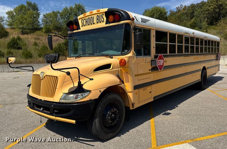 2010 IC PB105 school bus - DO2246