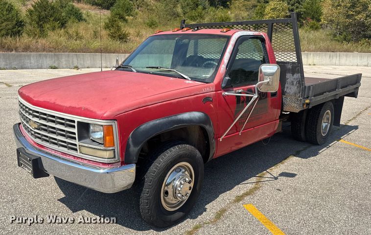 1993 Chevrolet Cheyenne 3500 dump flatbed pickup truck - DO2250