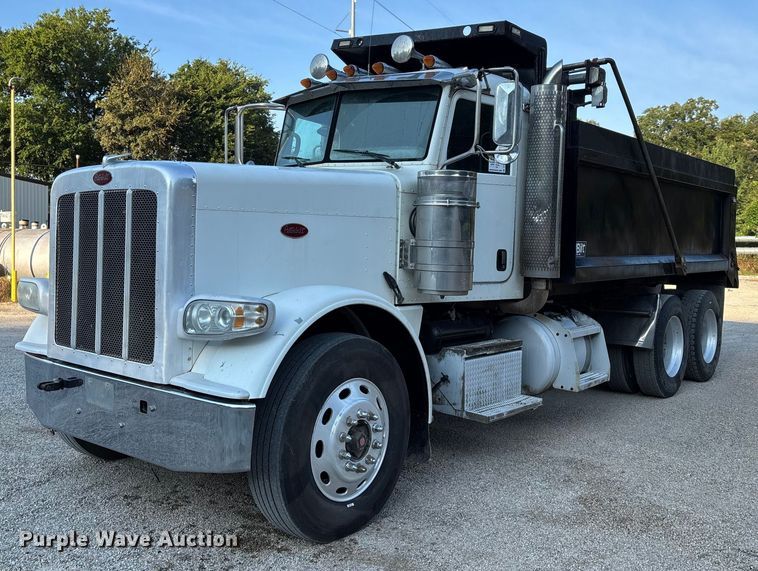 2012 Peterbilt 388 dump truck - DT4970
