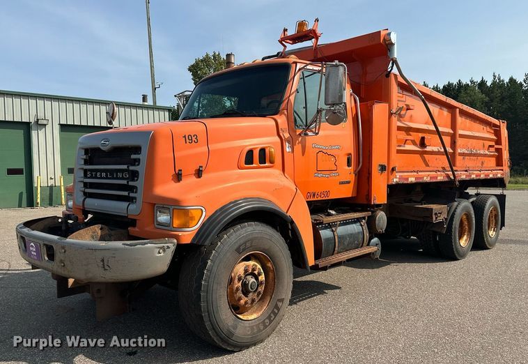 2004 Sterling L-Line dump truck - DT6303