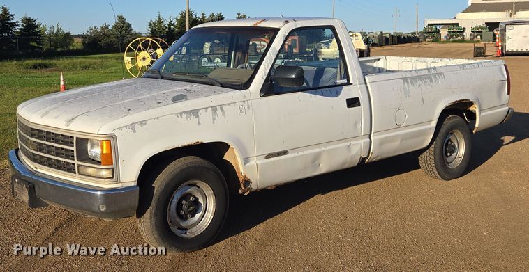 1991 Chevrolet C1500 pickup truck - DY1192