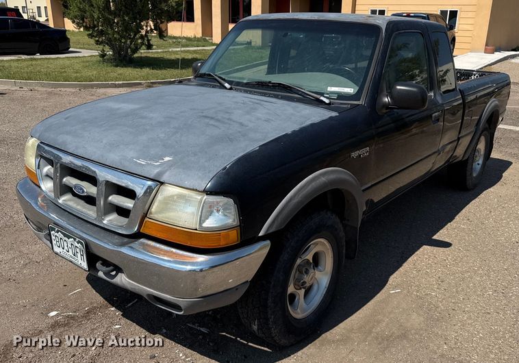 1999 Ford Ranger SuperCab pickup truck - DZ8968