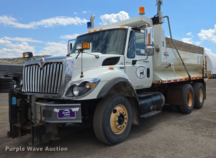 2009 International SF625 dump truck - EC1167
