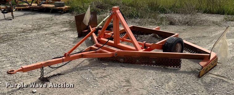 Pull type grader - ED1497