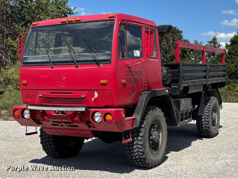 2003 Stewart & Stevenson M1078A1 brush fire truck - ED2212