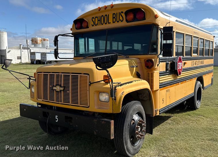 2002 Blue Bird school bus - EP0648
