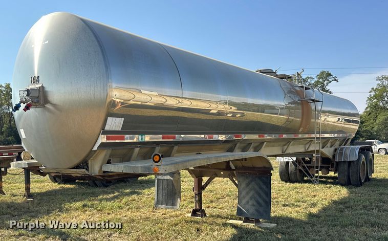 1983 Walker tank trailer - ER0110