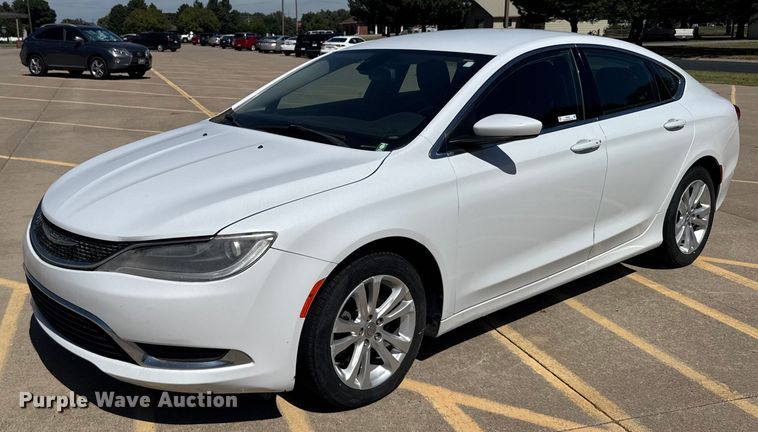 2015 Chrysler 200  - ER2402