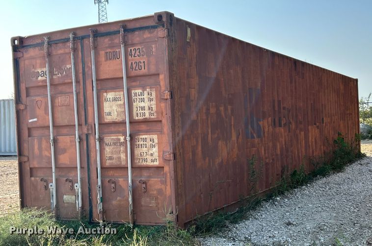 Hapag-Lloyd shipping container - ET3172