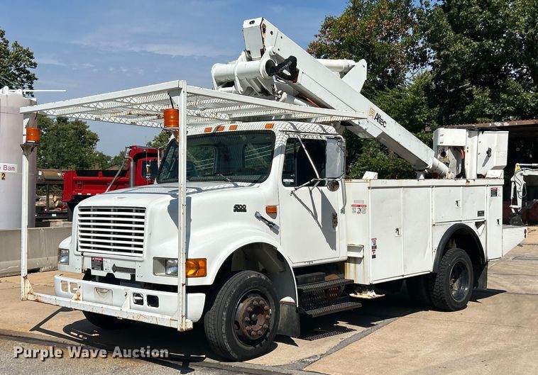 1997 International 4700 forestry bucket truck - ET3487