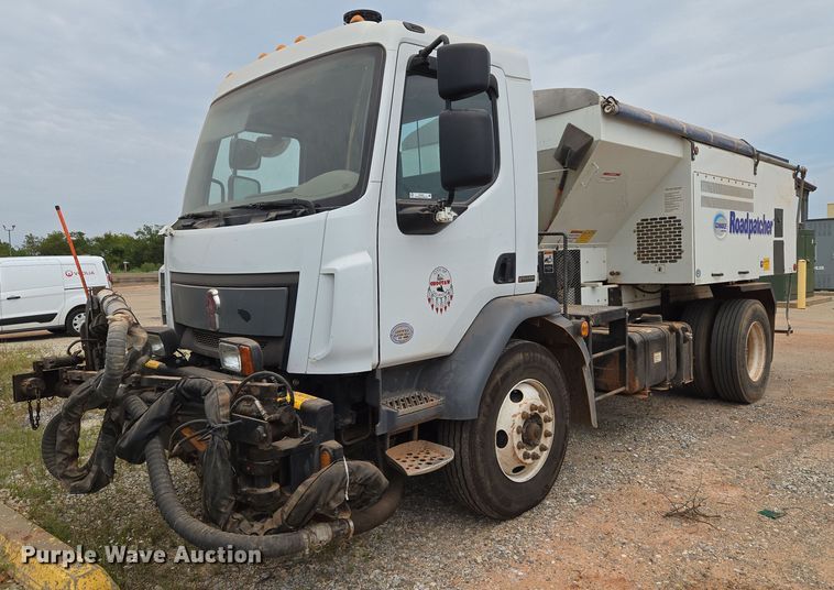 2017 Kenworth K370 pothole patcher truck - EU3687
