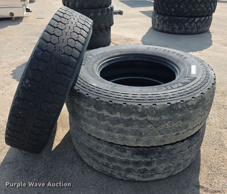 (3) tires - DZ6180