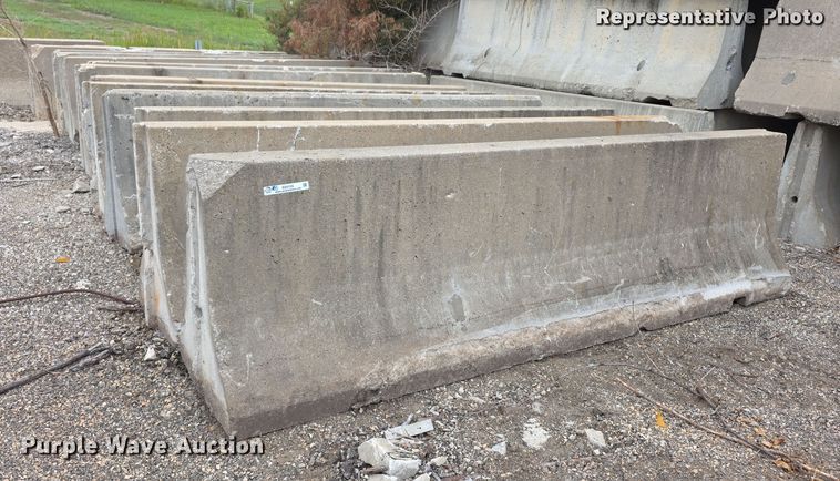 (10) concrete barriers - DZ6201